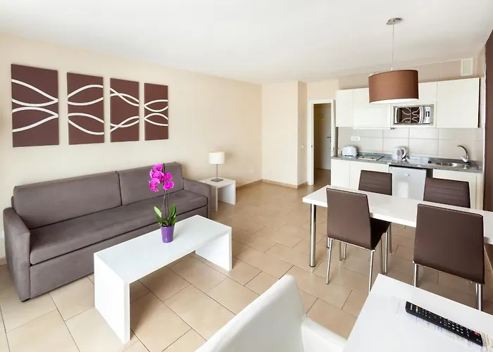 Apart-hotel Playaolid & Costa Adeje (Tenerife)