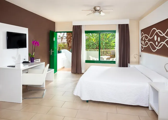 Apart-hotel Playaolid & Costa Adeje (Tenerife)