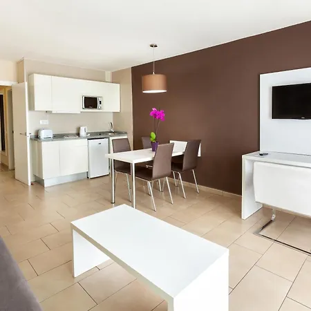 Playaolid & Apartmanhotel 3*