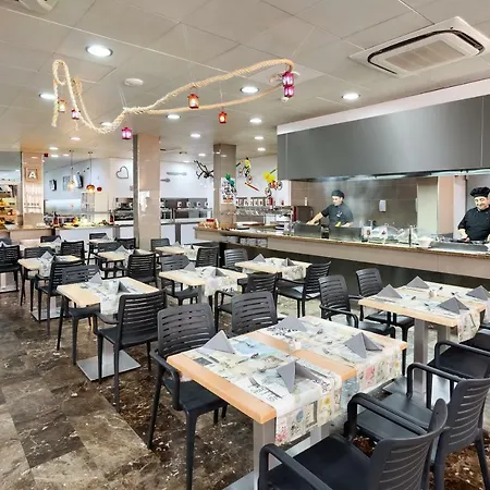 Playaolid 公寓式酒店 阿德耶
