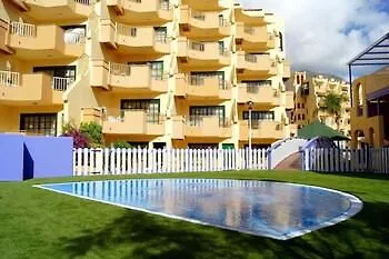 מלון דירות Playaolid & 3*